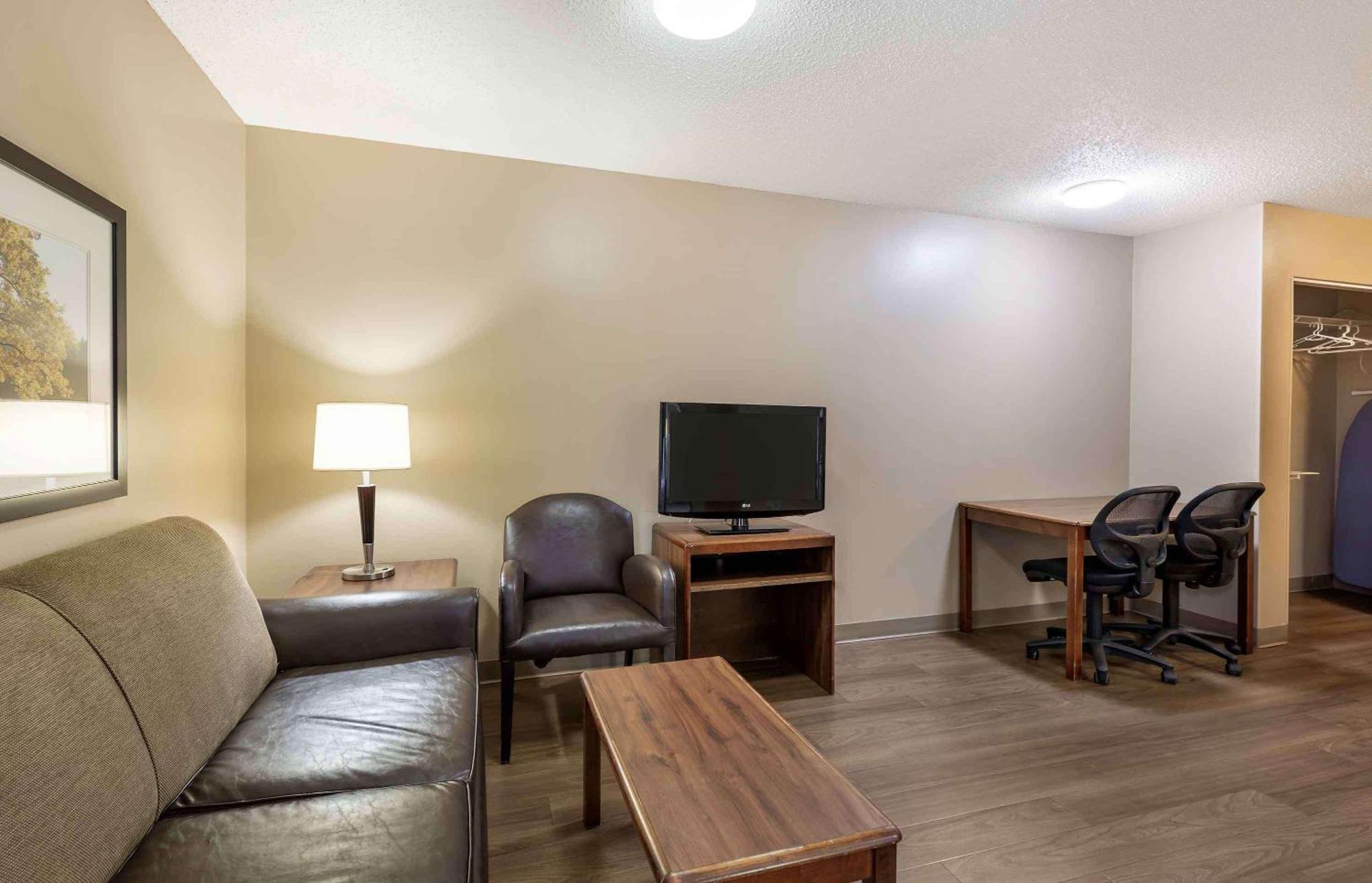 Extended Stay America Suites - Cleveland - Great Northern Mall North Olmsted Exterior foto